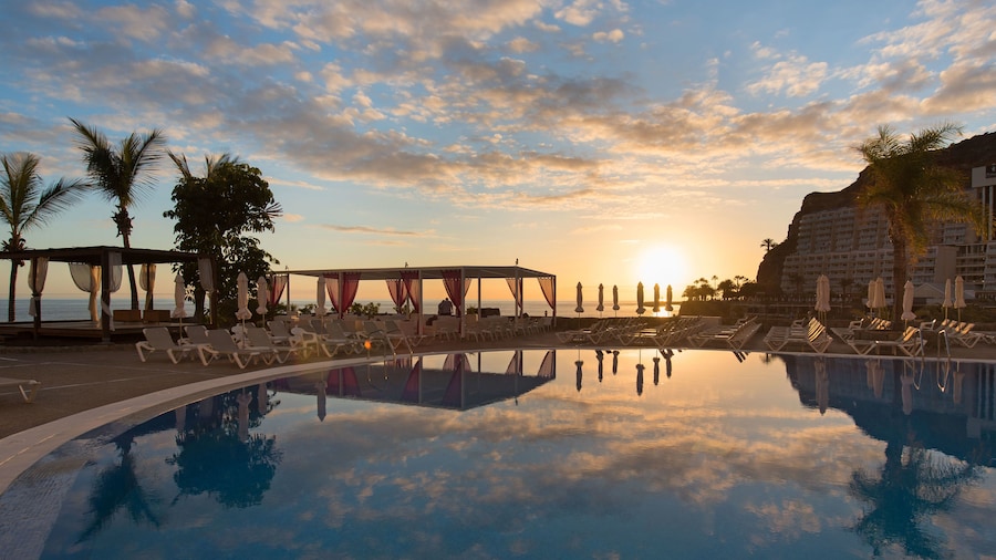TUI BLUE Suite Princess - Adults Only