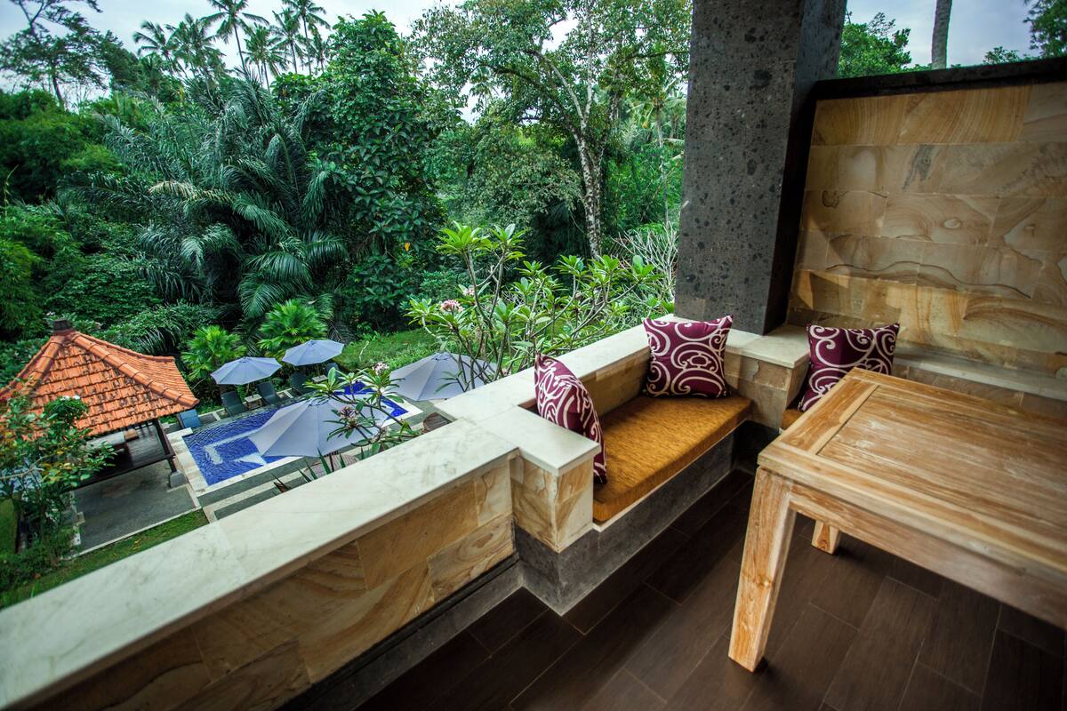 Vila superluxo, 1 quarto, terraço, vista para a piscina | Vista da sacada