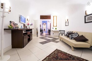 Télévision à écran plat