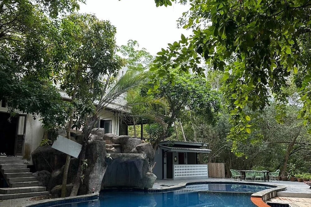 Baan Busaba Hotel
