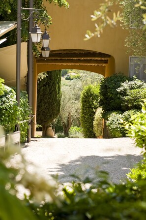 Property grounds - La Bastide Saint Antoine (Grasse)
