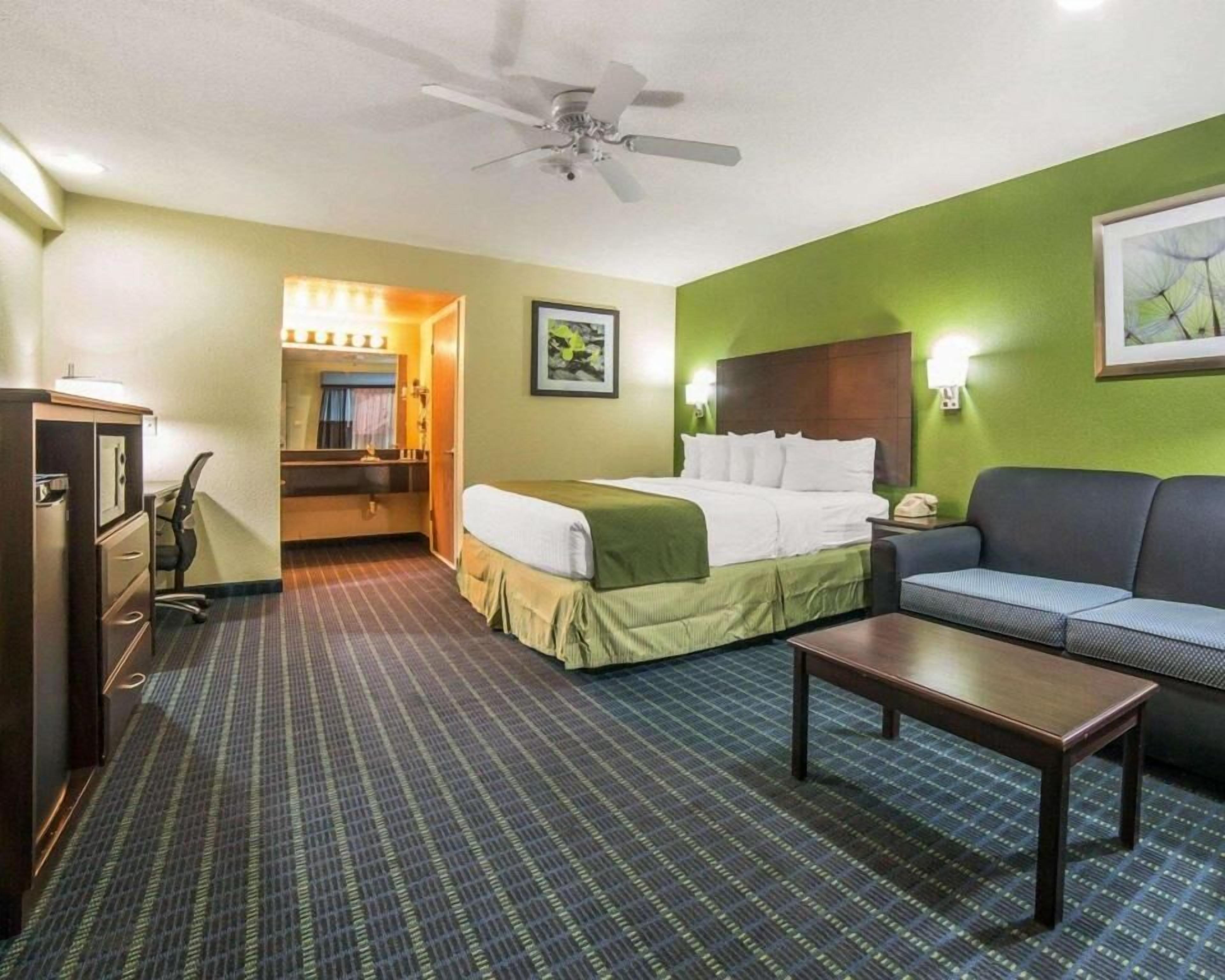 Desk, iron/ironing board, free cots/infant beds, free WiFi