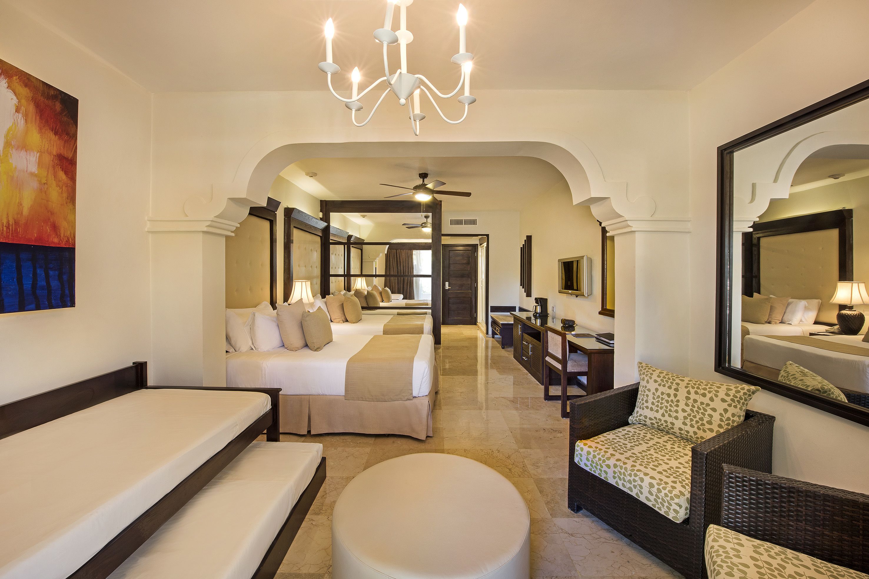 Premium Room | Minibar, in-room safe, individually decorated, individually furnished