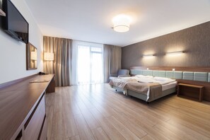 Twin Room (with an extra bed) | Desk, iron/ironing board, free WiFi, bed sheets - Olymp 3 (Kolobrzeg)