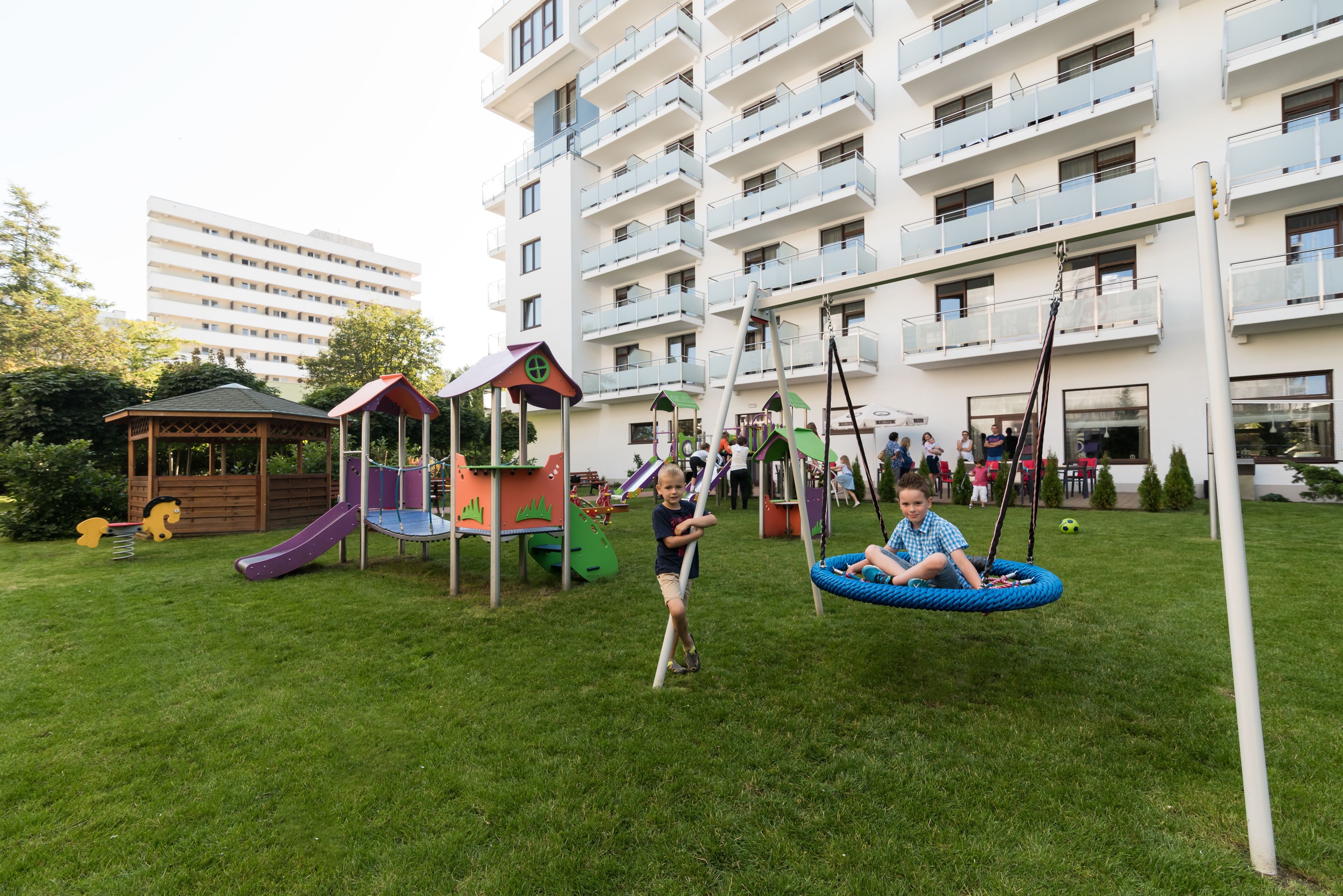 children’s play area – outdoor