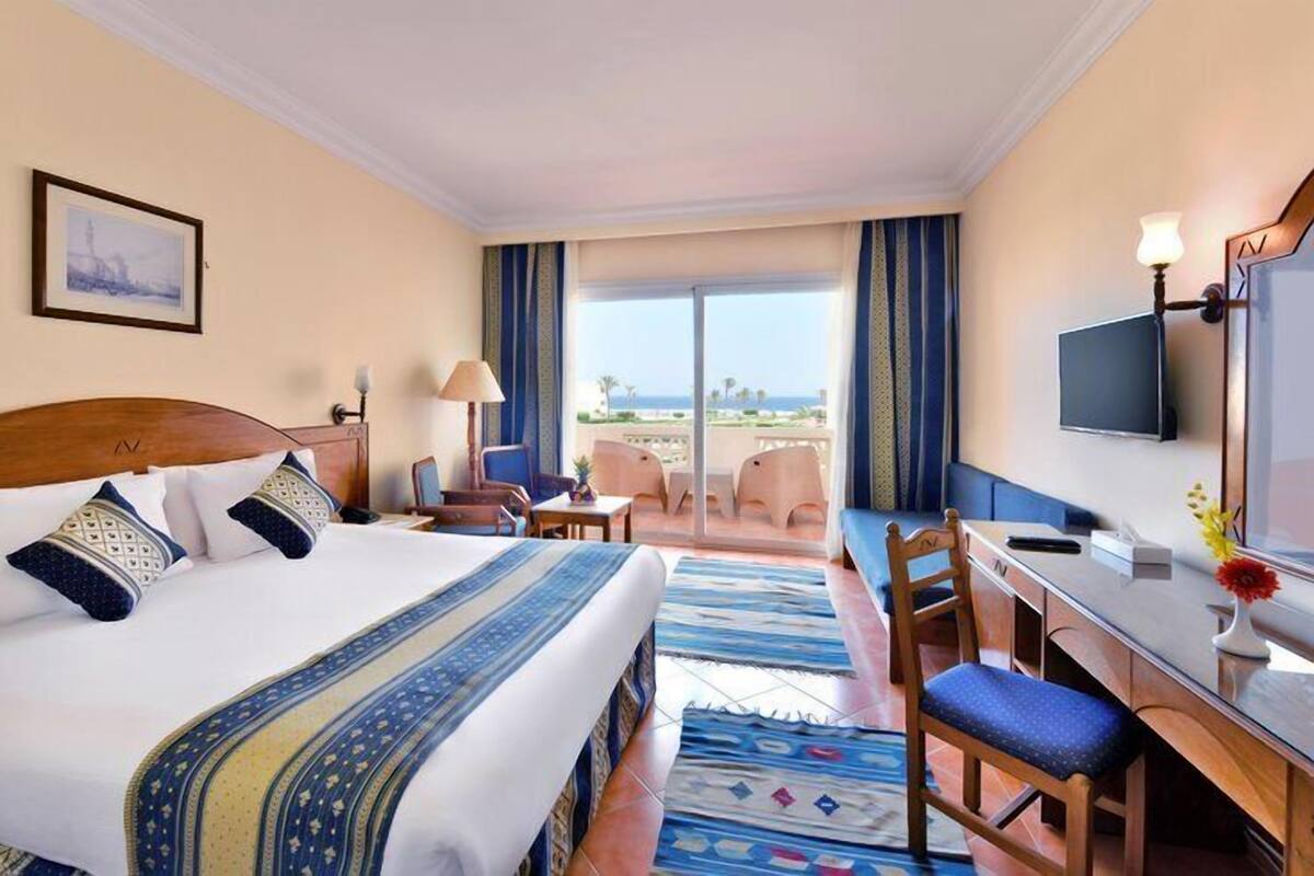 Double or Twin Room, Sea View | Minibar, in-room safe, WiFi (surcharge), bed sheets