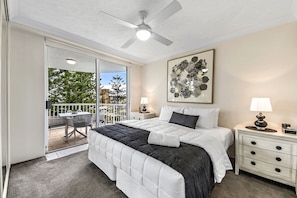 Deluxe Apartment, 2 Bedrooms, Sea View - The Ritz Resort (Broadbeach)