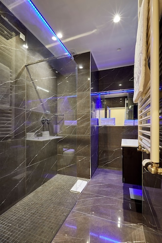 The Queen Luxury Apartments - Villa Medici