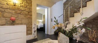 The Queen Luxury Apartments - Villa Cortina