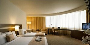 1 bedroom, minibar, in-room safe, desk