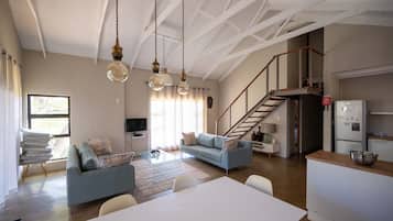 Luxury Villa | Living room | 40-inch TV with digital channels