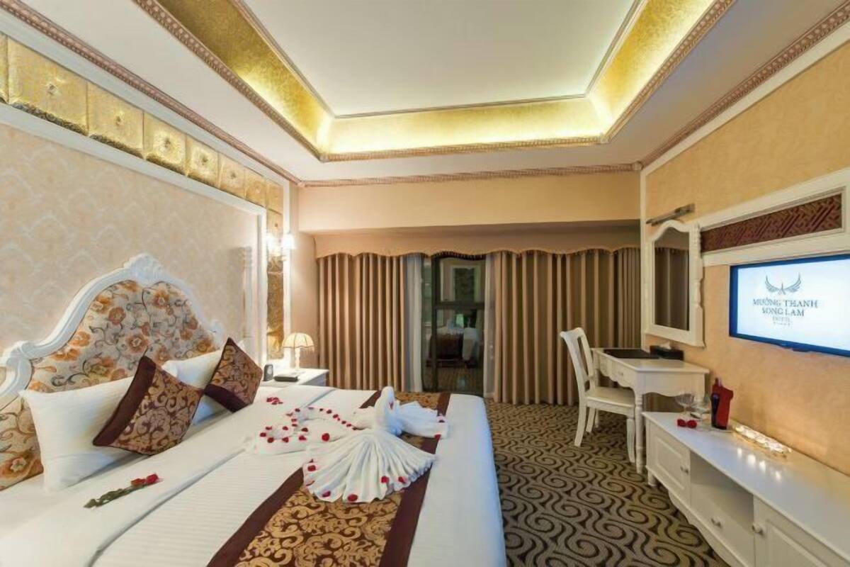 Minibar, in-room safe, desk, blackout curtains