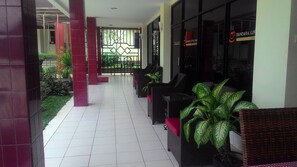 Porch - Hotel Bandara Syariah (Natar)