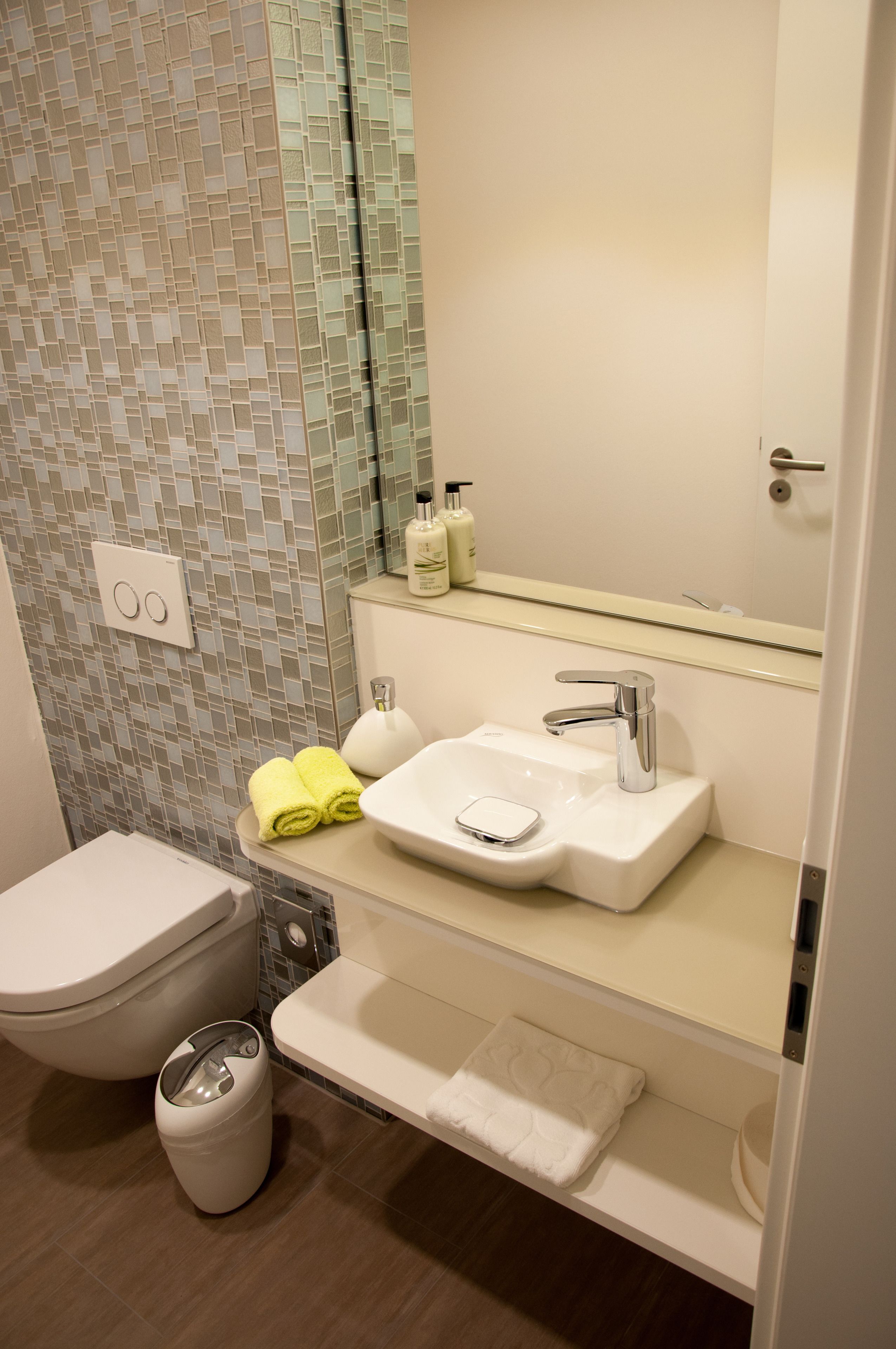 suite | bathroom | shower, hair dryer, towels