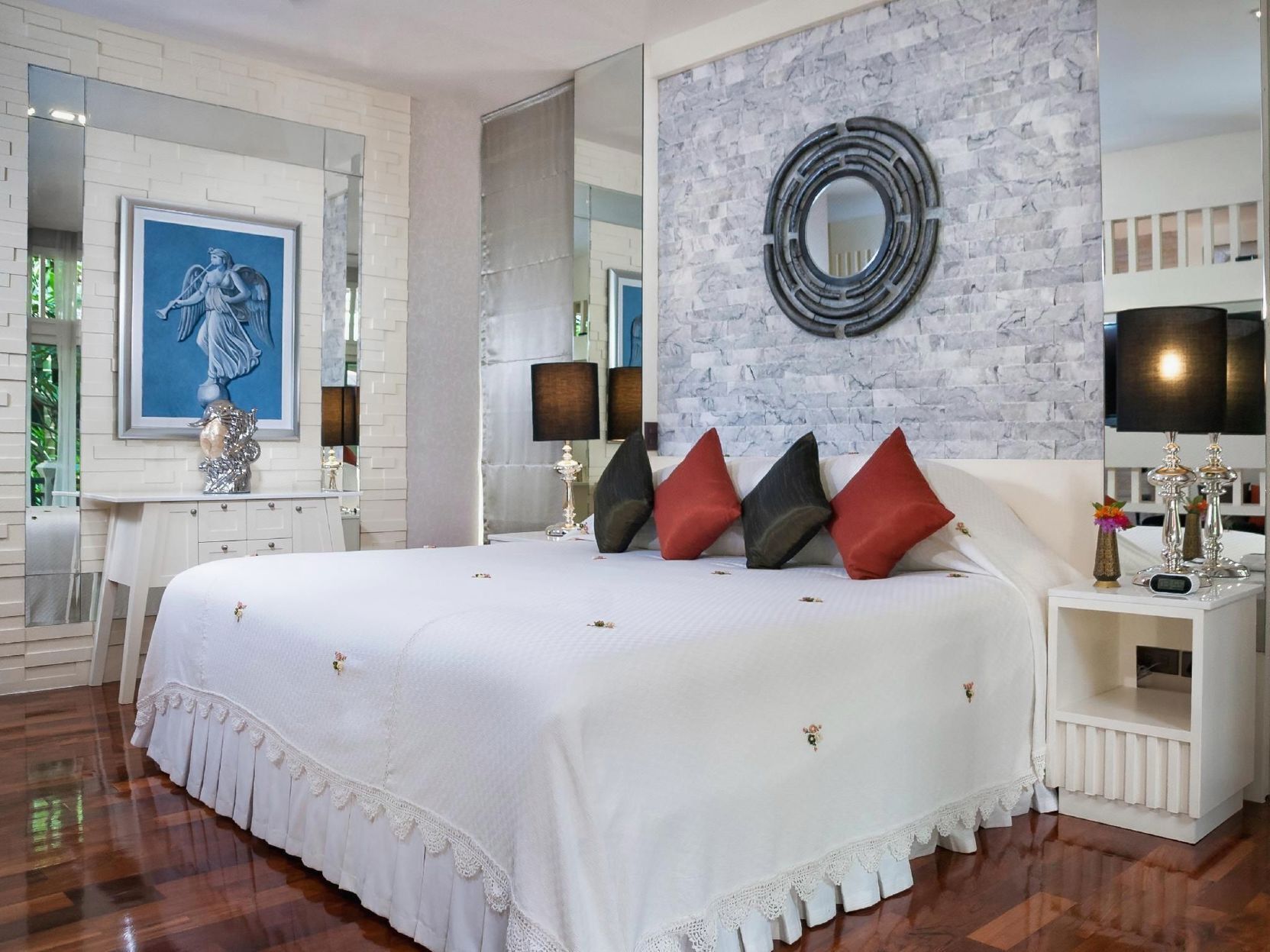 Premium bedding, pillowtop beds, minibar, in-room safe