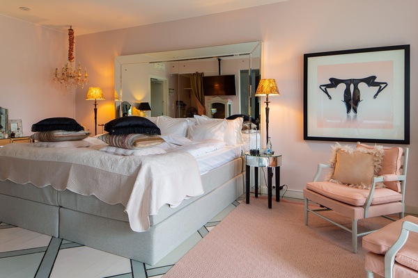 Suite, 1 Bedroom, Bathtub | Egyptian cotton sheets, premium bedding, down duvets, pillow-top beds