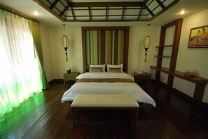 Deluxe Room | Minibar, in-room safe, free WiFi