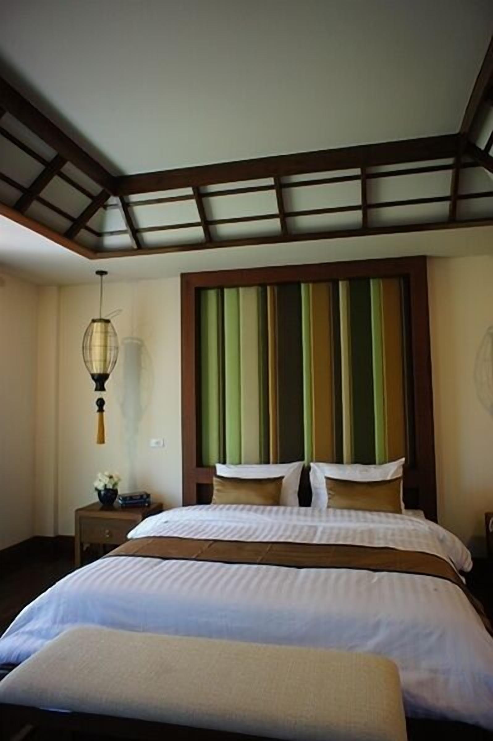 deluxe room | minibar, in-room safe, free wifi