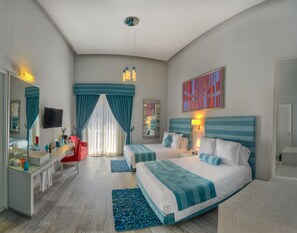 Habitación estándar doble | Ropa de cama de alta calidad, minibar, caja fuerte y escritorio