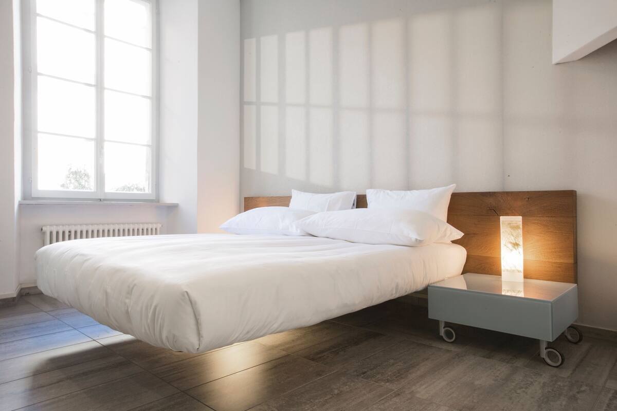 Design Double Room | 1 bedroom, in-room safe, individually decorated, individually furnished