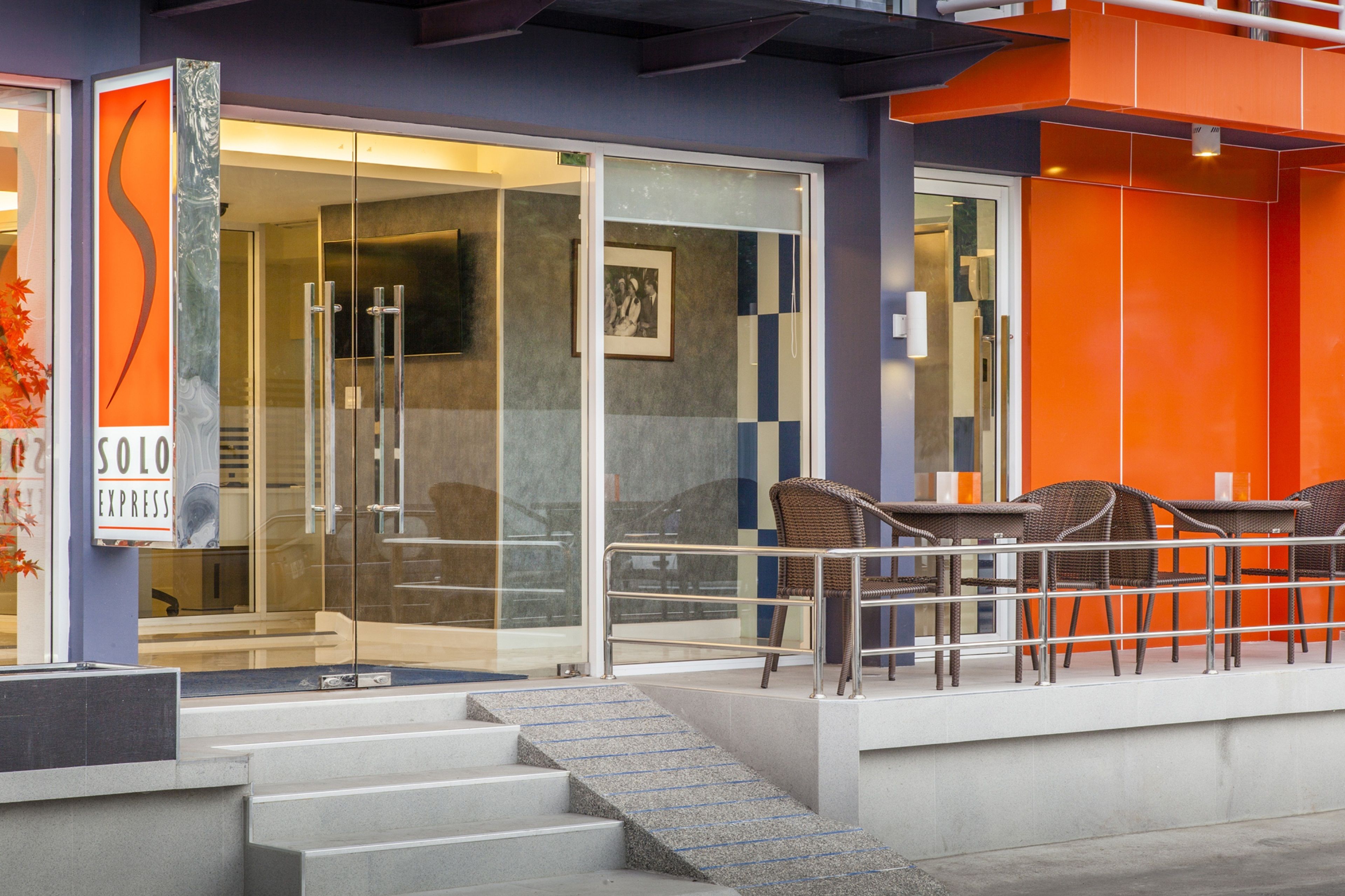 Foto - Solo Express Sukhumvit 81