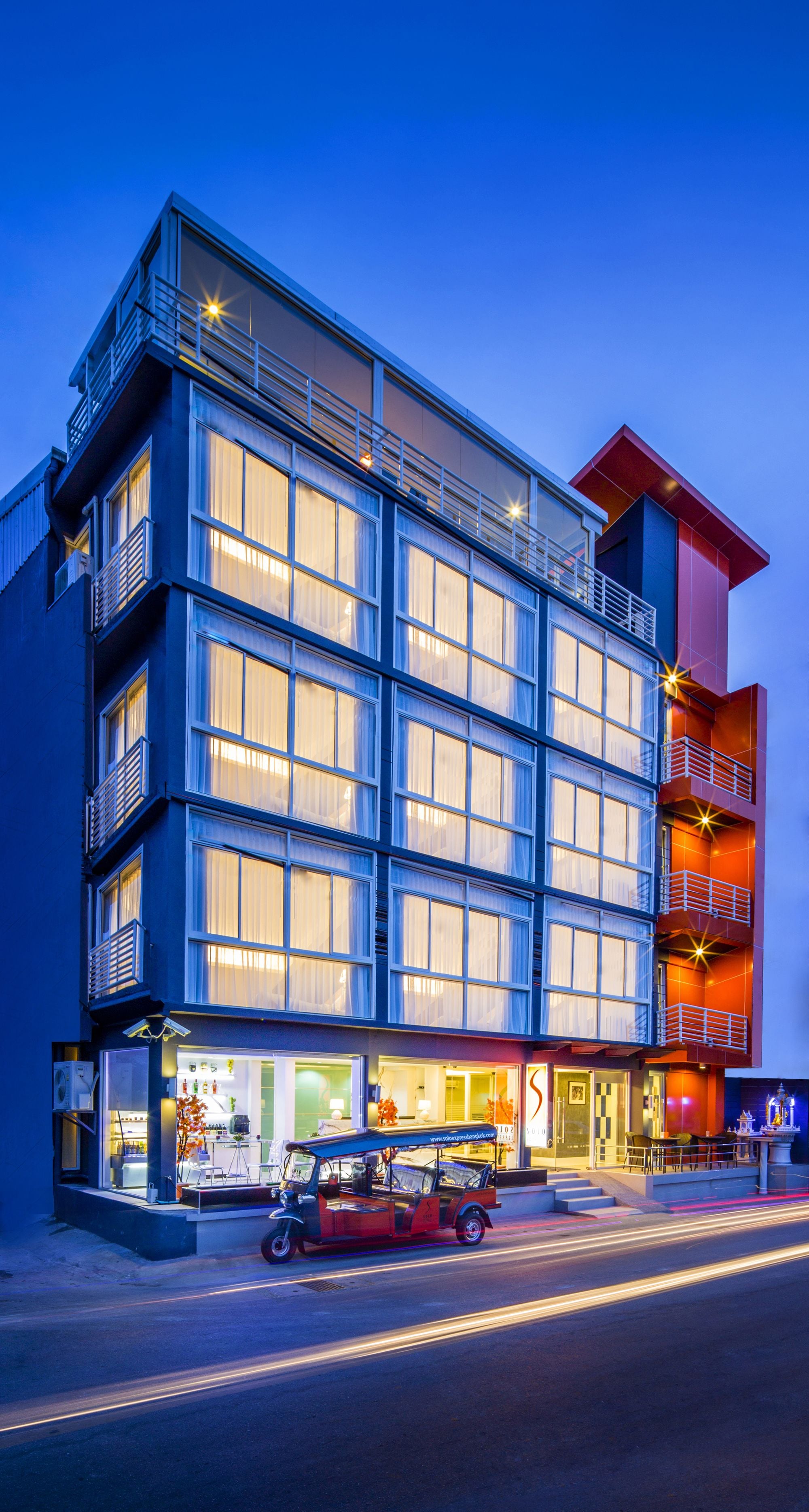 Foto - Solo Express Sukhumvit 81