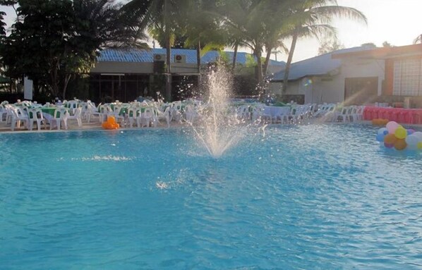Outdoor pool - Pattaya Country Club (Bang Lamung)