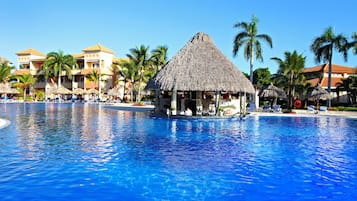 Poolside bar