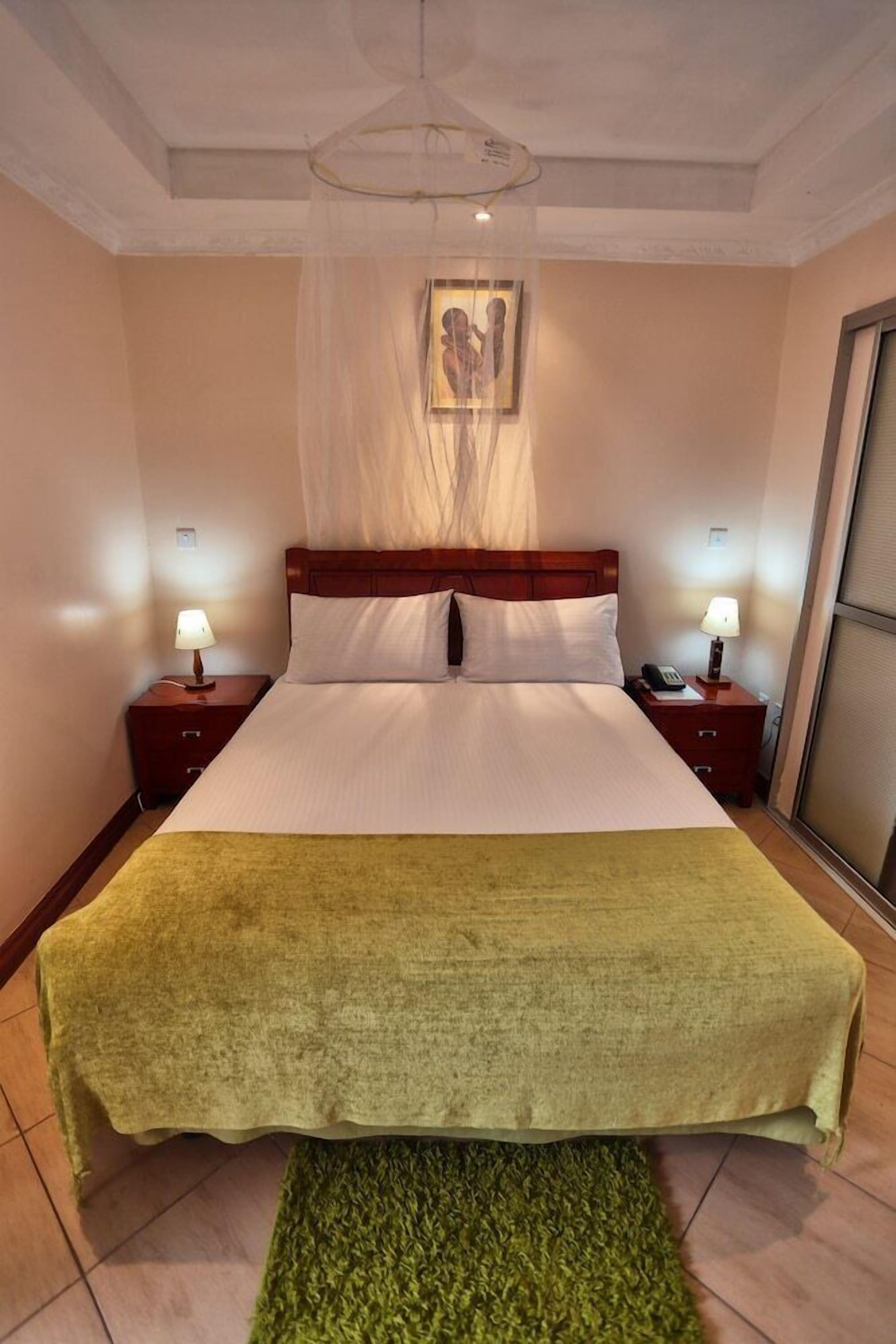 1 bedroom, Egyptian cotton sheets, premium bedding, pillow-top beds