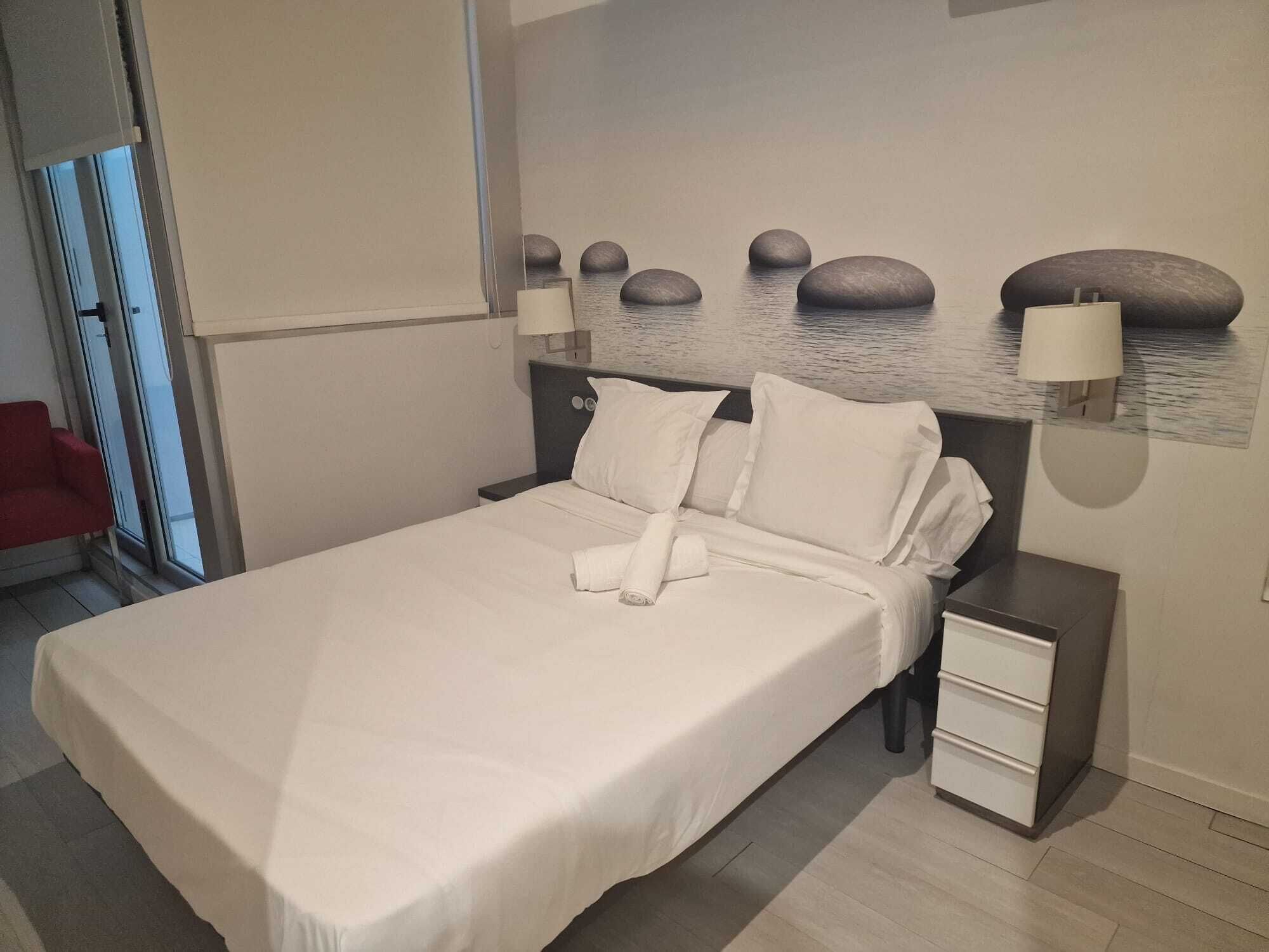 room | minibar, iron/ironing board, free wifi, bed sheets