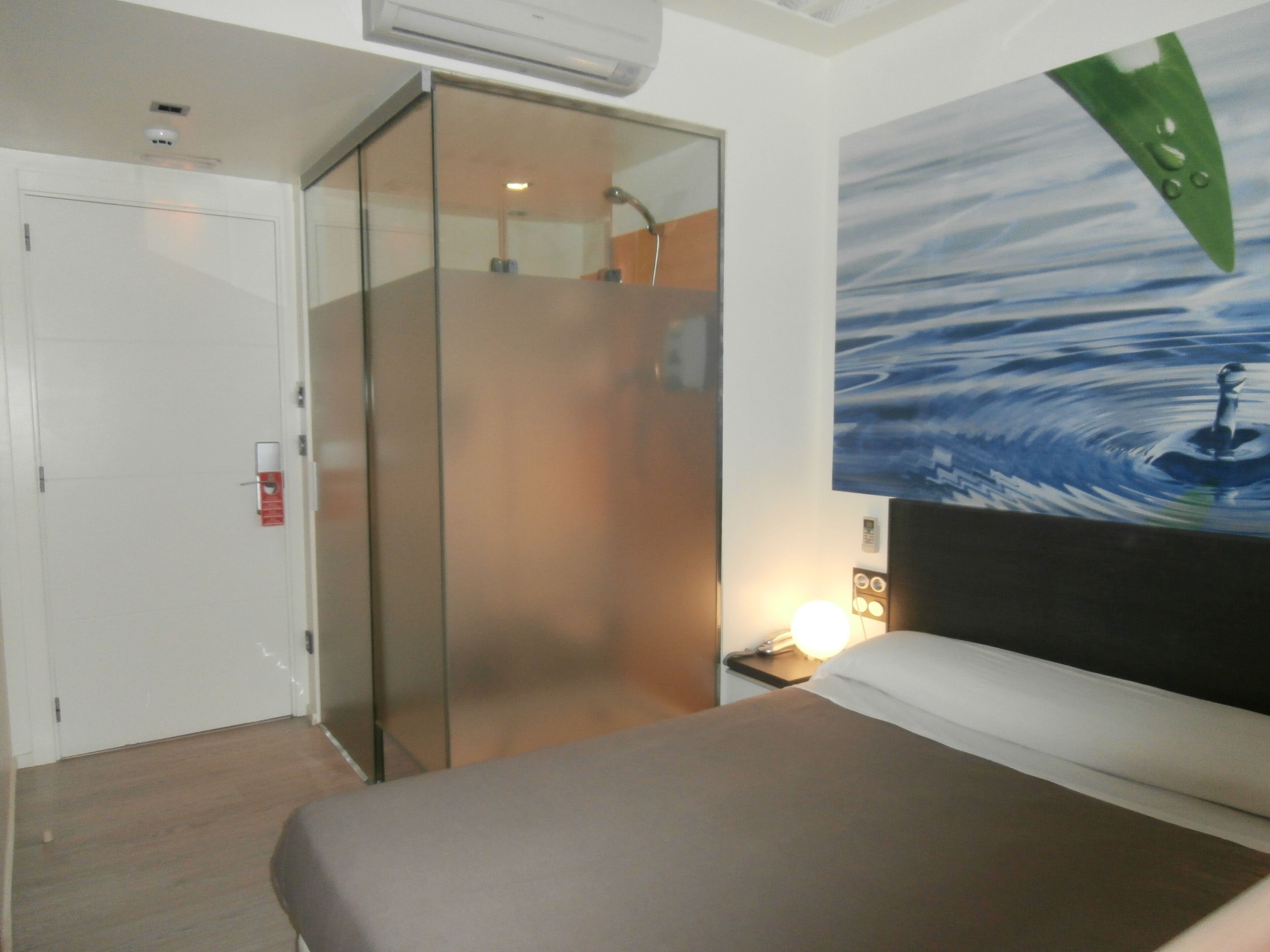 double room | minibar, iron/ironing board, free wifi, bed sheets