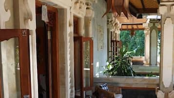 Family Villa, 3 Bedrooms, Non Smoking, Pool View | Terrace/patio