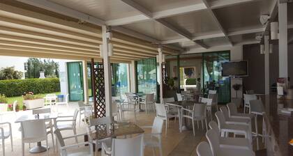 Mandalena Hotel Apts