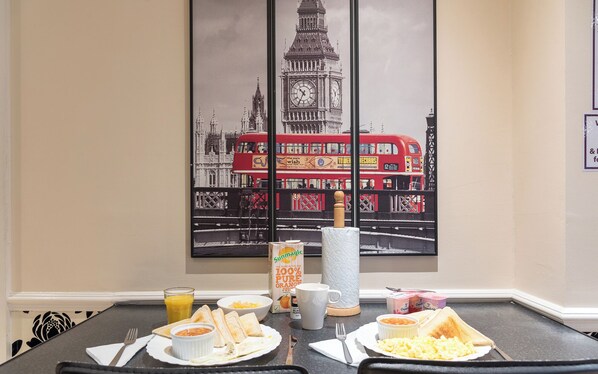 Dining - Saba Hotel London by Saba (London)