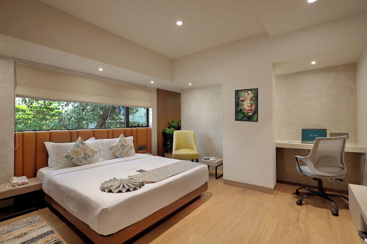 Basic Double Room | Individually furnished, desk, blackout drapes, free WiFi