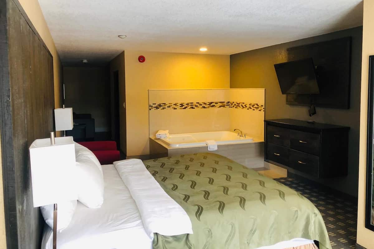 King Suite with Sofa Bed
