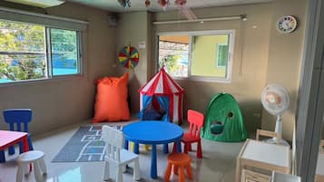 Children’s play area – indoor