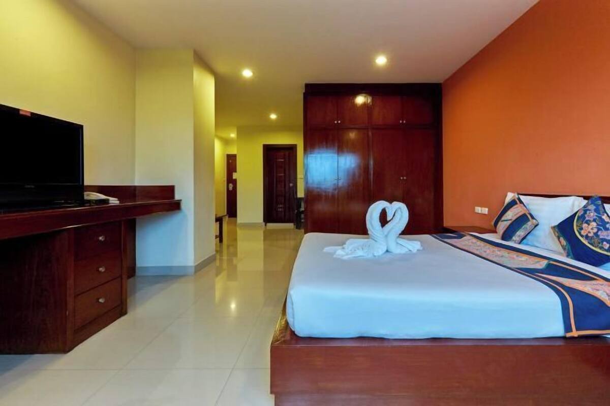 1 dormitori, minibar, caixa forta a l'habitació i escriptori