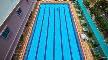 Outdoor pool, sun loungers