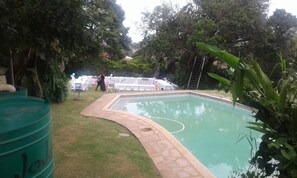 Udendørs pool