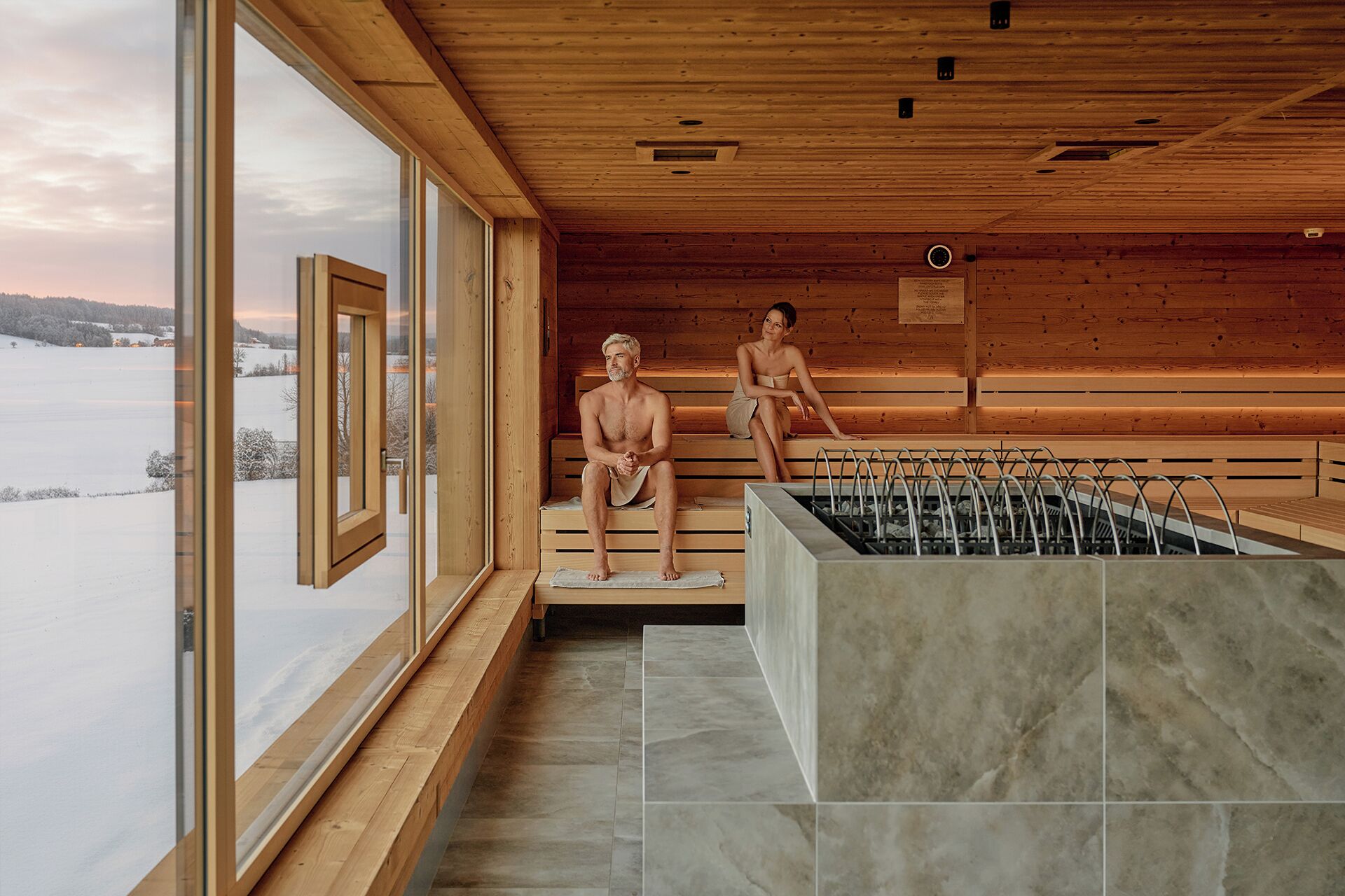 Behandlungsräume für Paare, Sauna, Whirlpool, Körperbehandlungen