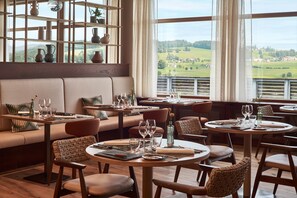 Breakfast, lunch, dinner served; garden views