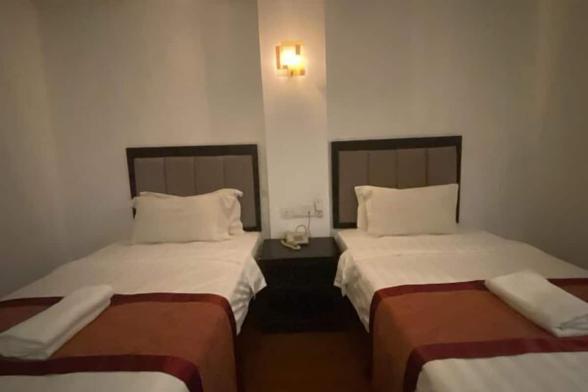 In-room safe, desk, iron/ironing board, free WiFi