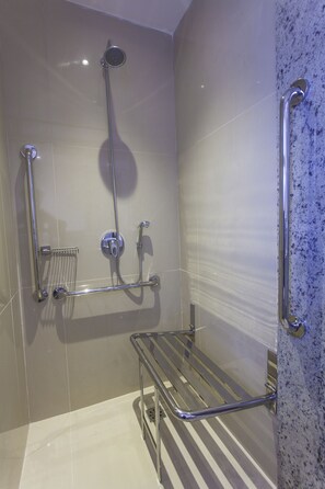 Shower, free toiletries, hair dryer, towels