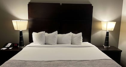 Baymont by Wyndham College Station