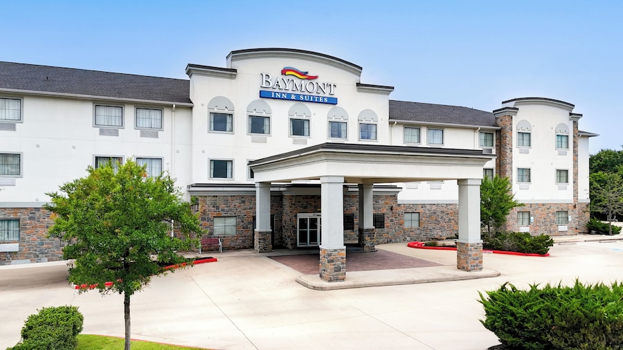 Baymont by Wyndham College Station