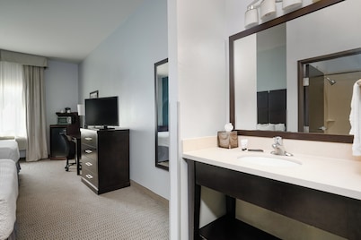 Baymont by Wyndham College Station