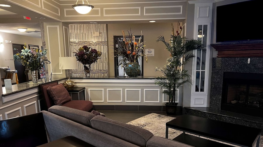 Baymont by Wyndham College Station