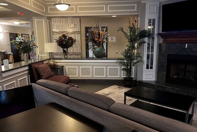 Baymont by Wyndham College Station