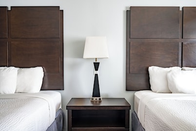 Baymont by Wyndham College Station